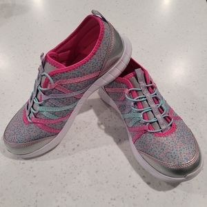 Girls size 5 Athletic Works slip on shoes